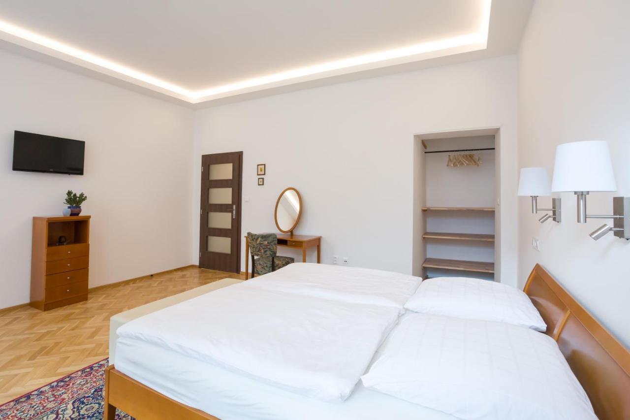Luxusní velký apartmán s terasou v centru Litomyšle Exterior foto