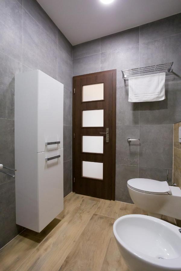 Luxusní velký apartmán s terasou v centru Litomyšle Exterior foto